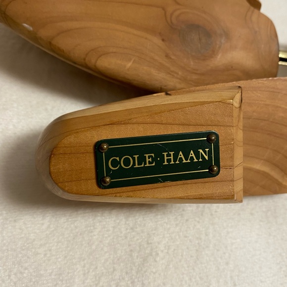 COLE HAAN Men’s Shoe Stretcher 👞 - Picture 5 of 5
